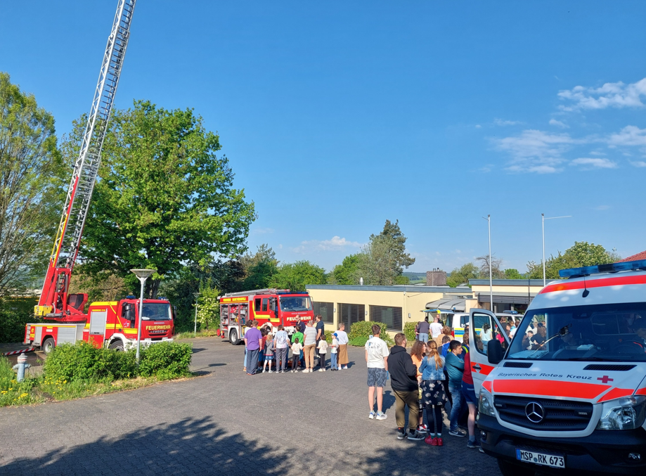 Blaulichttag an der St. Nikolaus-Schule